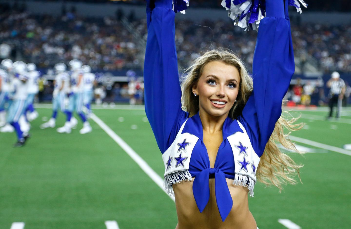 24 Hours with a Dallas Cowboys Cheerleader | ASSOULINE