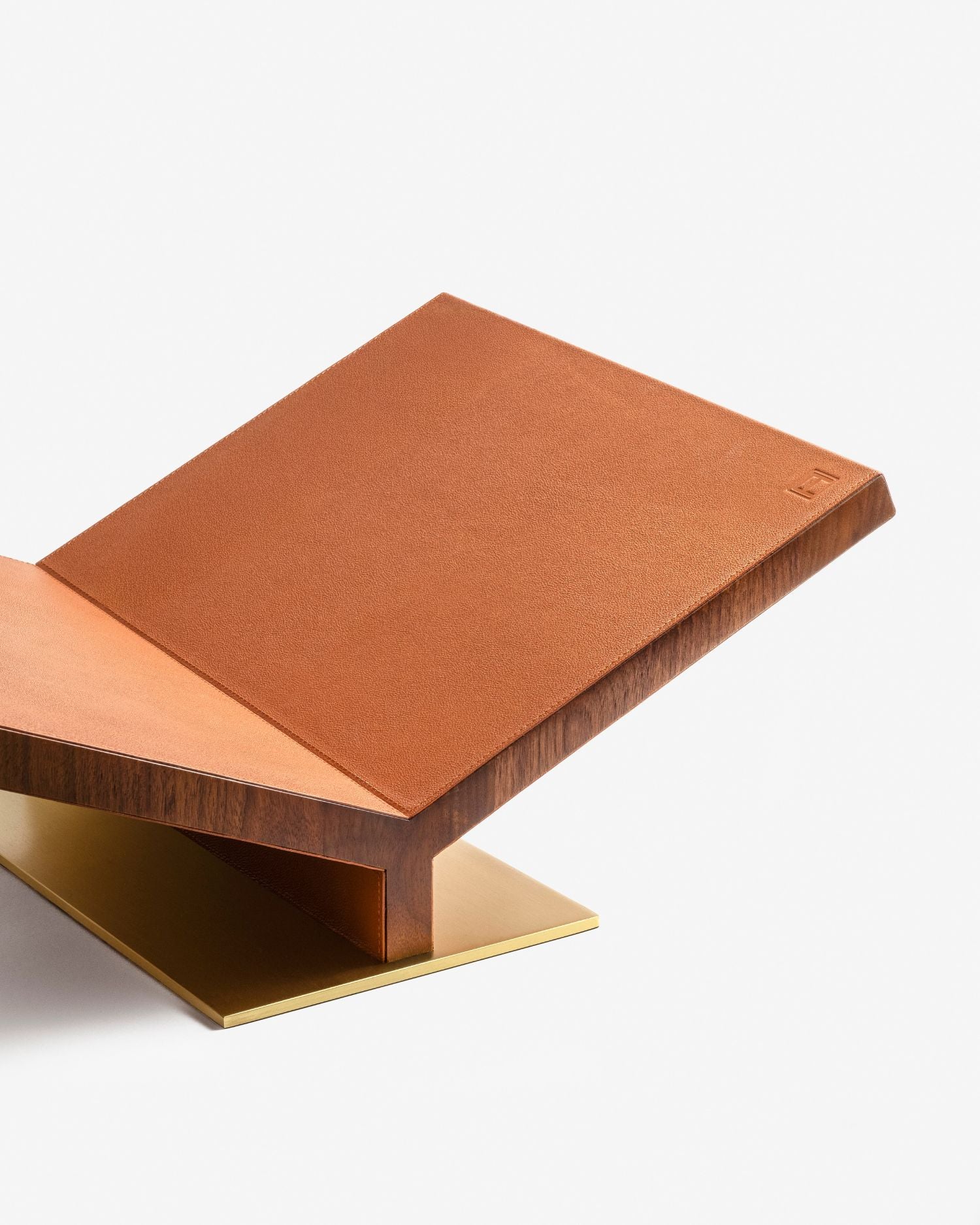 Collector Ultimate Wood Bookstand in Camel | ASSOULINE