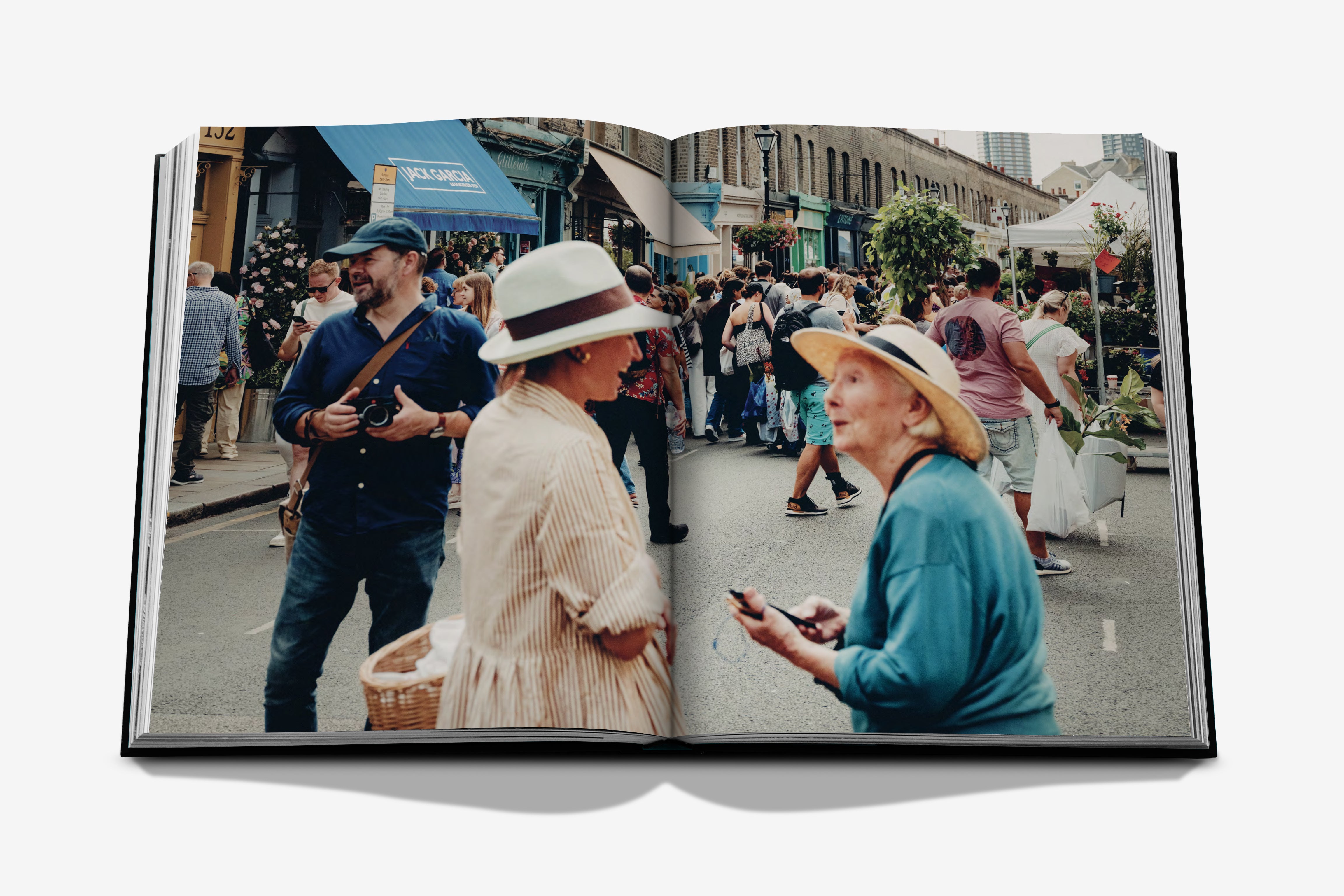 London Chic Coffee Table Book | ASSOULINE